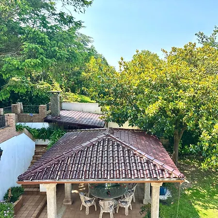 Holibai Catro Flores, Casa Con Barbacoa, Piscina Y Vistas Al Mar, Galicia *
